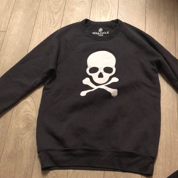 SoulCycle sweatshirt - Picture 2 of 3